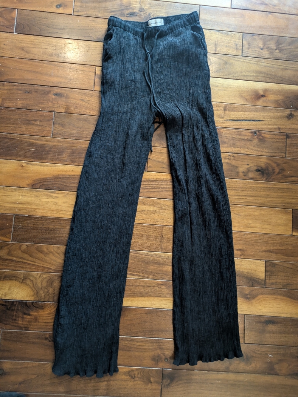 Abercrombie Fitch Black Ribbed/Pleats Wide-Leg Knit Pants